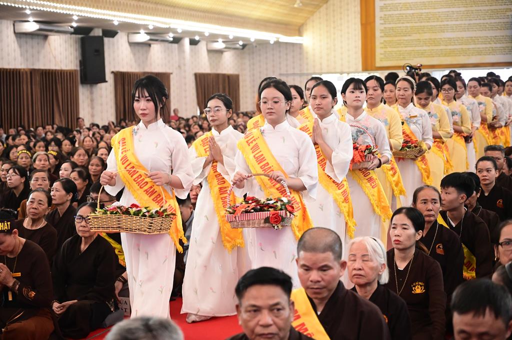 Hải Phòng: Xúc động gần 3.000 người về chùa An Hồng tu học và tham dự Đại lễ Vu Lan Báo Hiếu插图105
