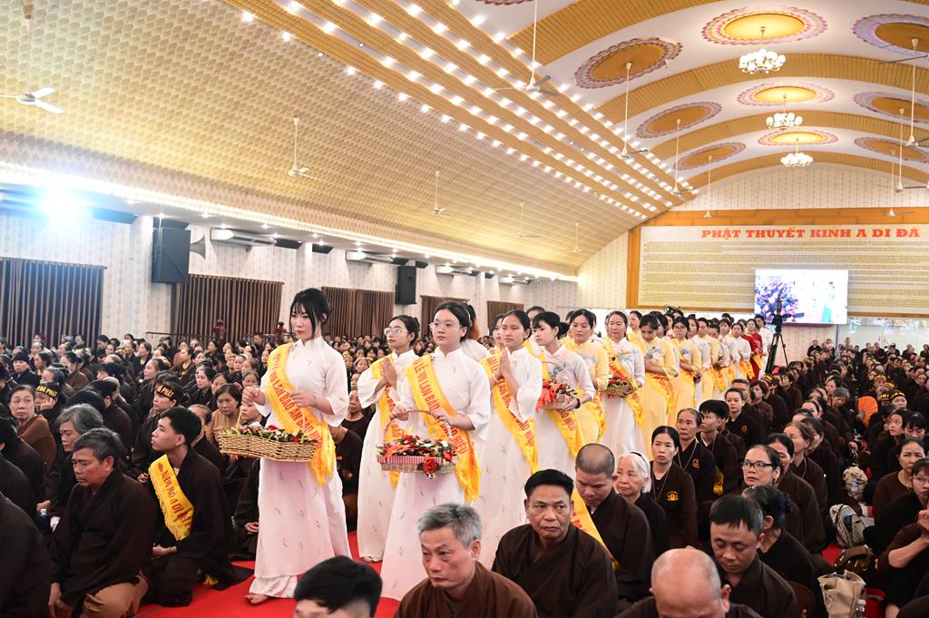 Hải Phòng: Xúc động gần 3.000 người về chùa An Hồng tu học và tham dự Đại lễ Vu Lan Báo Hiếu插图14