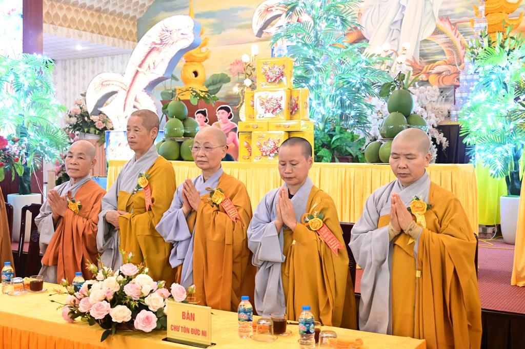 Hải Phòng: Xúc động gần 3.000 người về chùa An Hồng tu học và tham dự Đại lễ Vu Lan Báo Hiếu插图119