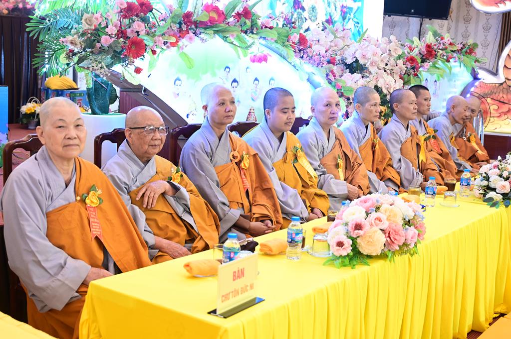 Hải Phòng: Xúc động gần 3.000 người về chùa An Hồng tu học và tham dự Đại lễ Vu Lan Báo Hiếu插图24