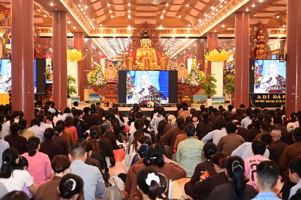 Hải Phòng: Xúc động gần 3.000 người về chùa An Hồng tu học và tham dự Đại lễ Vu Lan Báo Hiếu插图29
