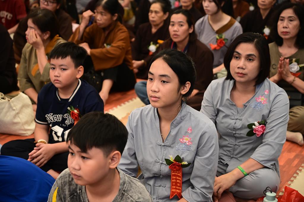 Hải Phòng: Xúc động gần 3.000 người về chùa An Hồng tu học và tham dự Đại lễ Vu Lan Báo Hiếu插图129