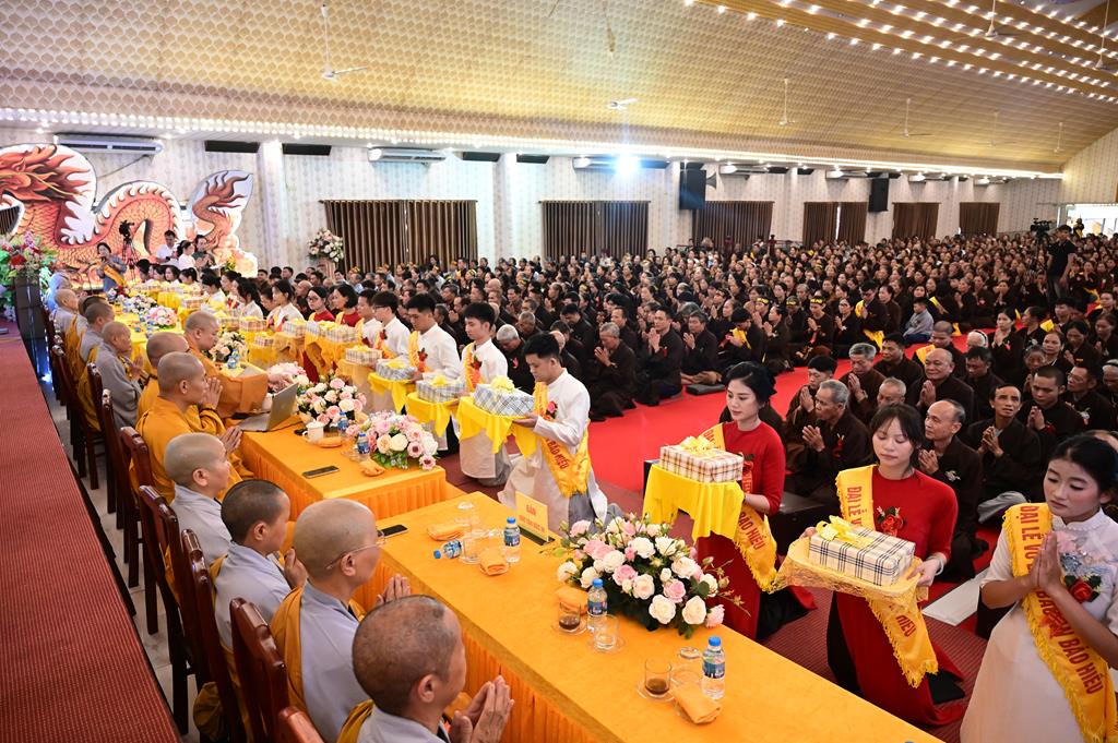 Hải Phòng: Xúc động gần 3.000 người về chùa An Hồng tu học và tham dự Đại lễ Vu Lan Báo Hiếu插图139