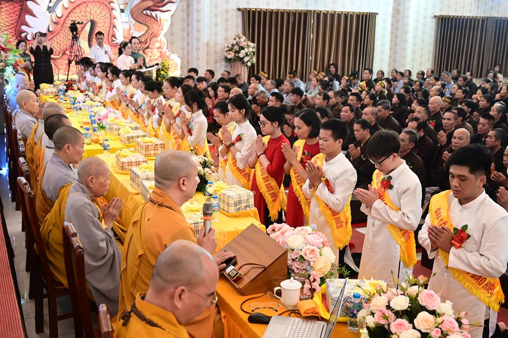 Hải Phòng: Xúc động gần 3.000 người về chùa An Hồng tu học và tham dự Đại lễ Vu Lan Báo Hiếu插图40