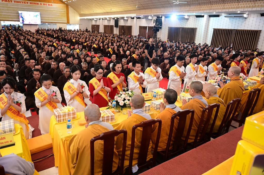 Hải Phòng: Xúc động gần 3.000 người về chùa An Hồng tu học và tham dự Đại lễ Vu Lan Báo Hiếu插图140