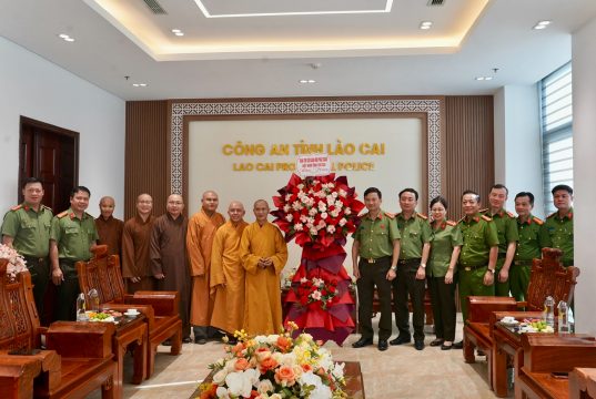 Lào Cai: BTS GHPGVN tỉnh thăm, chúc mừng tân Giám đốc Công an tỉnh nhân Ngày Truyền thống lực lượng Công an nhân dân
