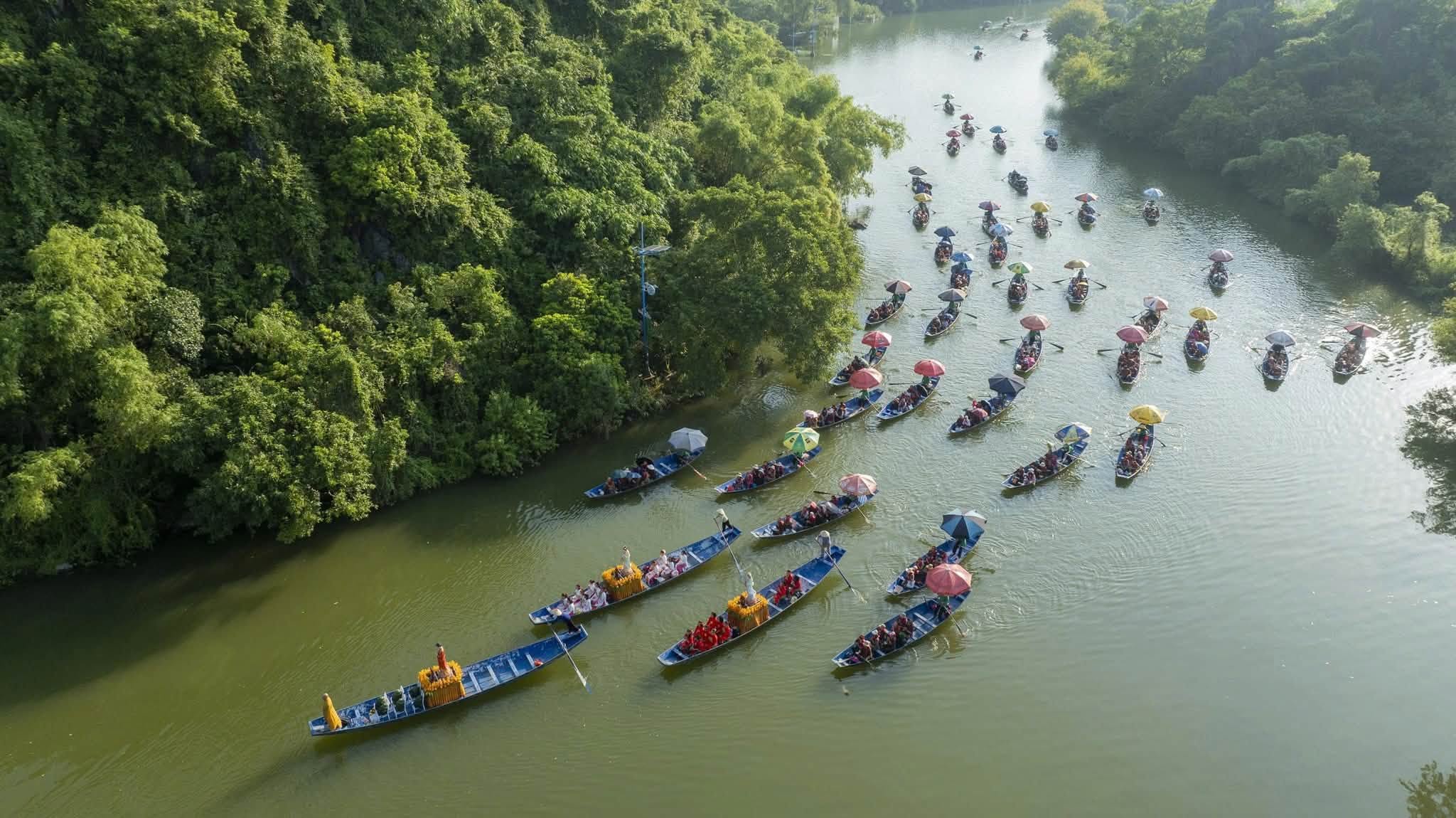 Hà Nội: Hành trình 16 năm hành trì bái sám của chư Tăng, Phật tử chùa Tân Hải tại động Hương Tích插图13