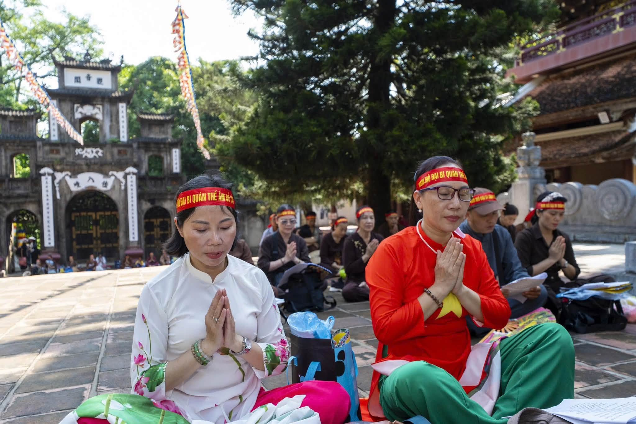 Hà Nội: Hành trình 16 năm hành trì bái sám của chư Tăng, Phật tử chùa Tân Hải tại động Hương Tích插图33