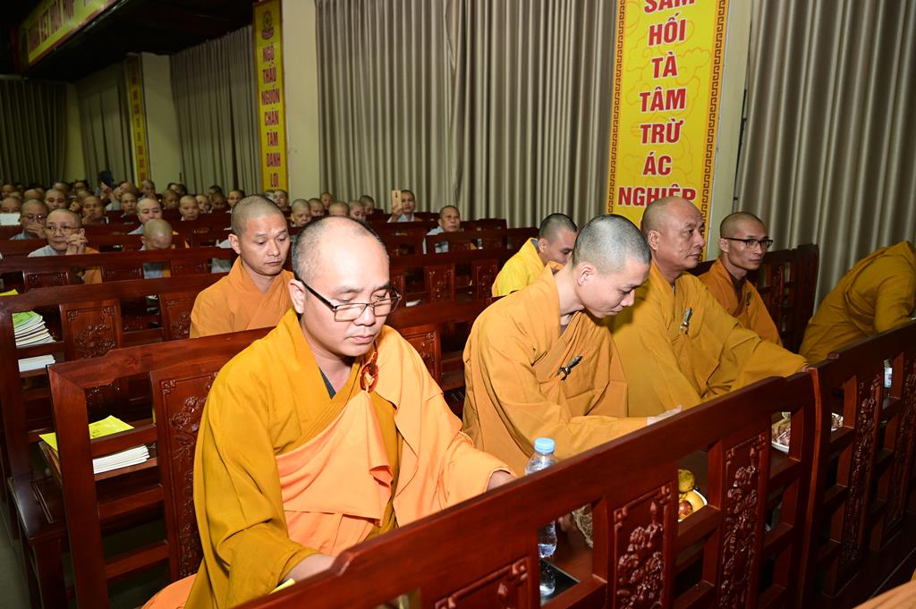 Hải Phòng: Chư tôn đức trường hạ Chùa Nam Hải khánh Tuế Trưởng lão Hòa thượng Thích Quảng Tùng插图42