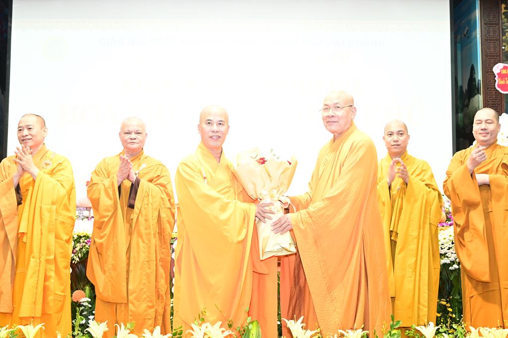 Hải Phòng: Chư tôn đức trường hạ Chùa Nam Hải khánh Tuế Trưởng lão Hòa thượng Thích Quảng Tùng插图61