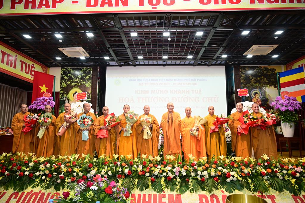 Hải Phòng: Chư tôn đức trường hạ Chùa Nam Hải khánh Tuế Trưởng lão Hòa thượng Thích Quảng Tùng插图14