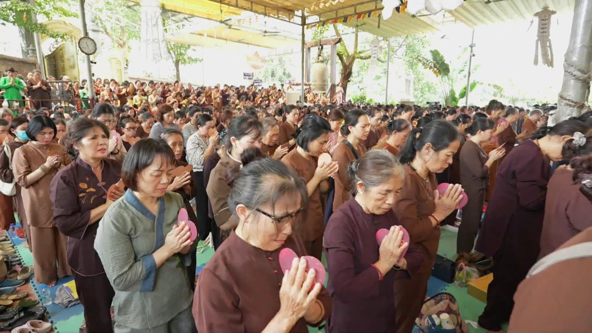 Hà Nội: Chùa Tân Hải tổ chức Pháp hội cầu siêu vong linh thai nhi sản nạn nhân dịp Tết Trung thu năm Bính Ngọ插图50